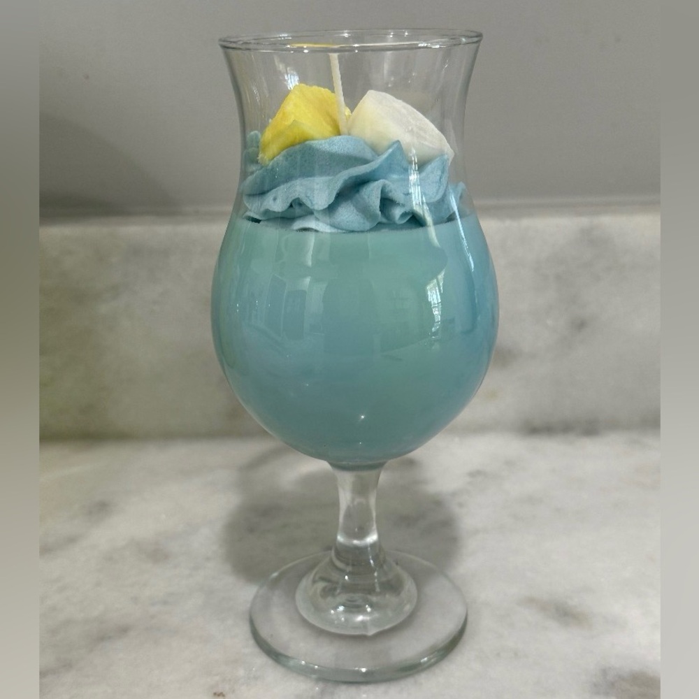 Blue Hawaiian Pineapple Daiquiri Candle - Picture 7 of 10